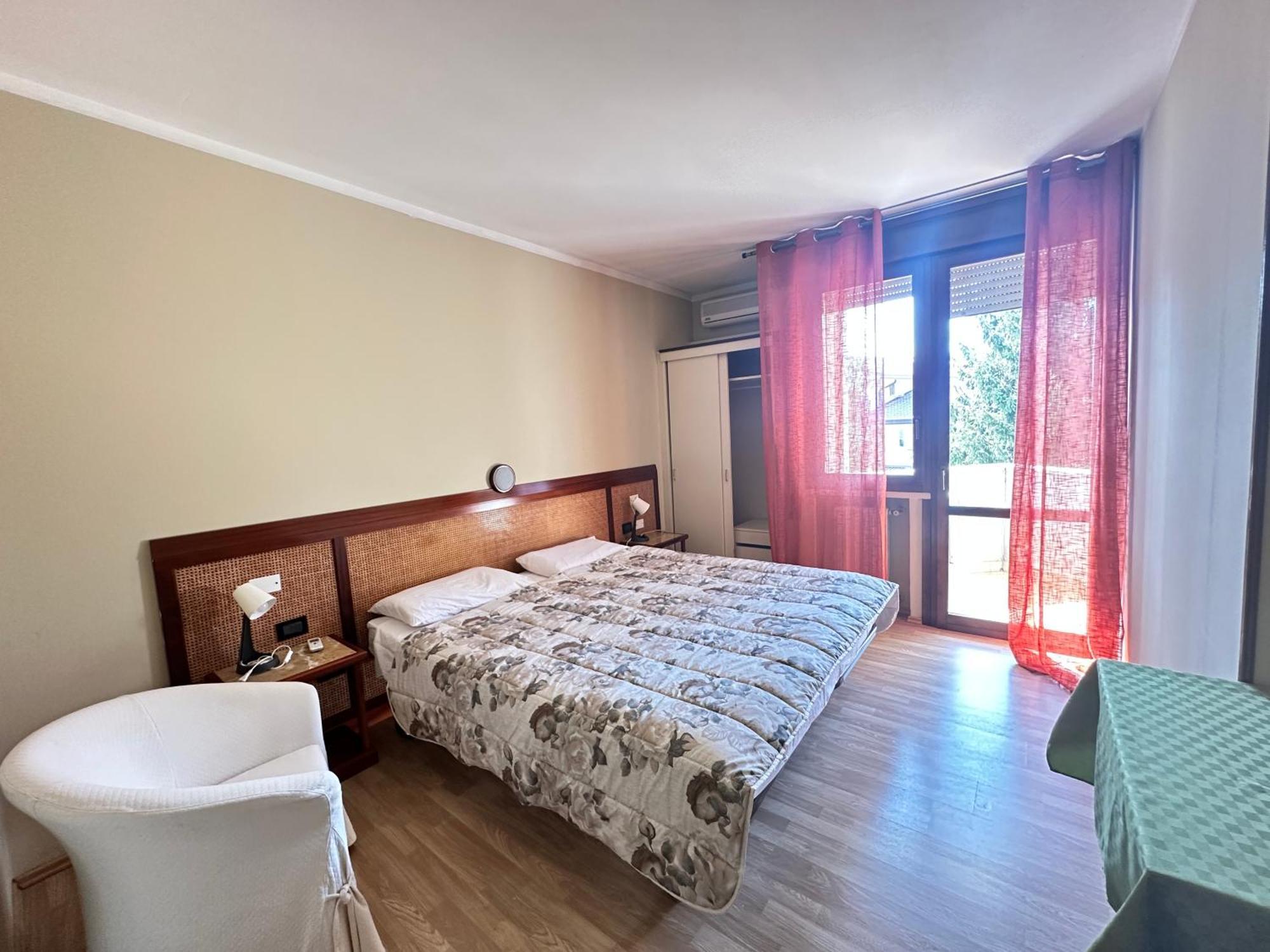Hotel Battaglia Батталья-Терме Экстерьер фото